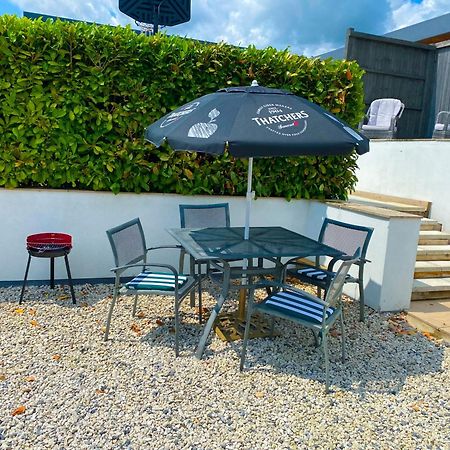 The Retreat, Sauna & Hot Tub, Charming & Cosy Gem Blandford Forum Exterior foto